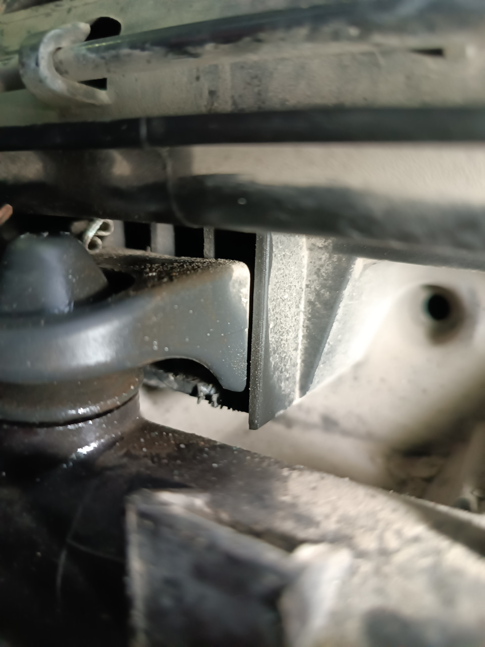 Как снимается радиатор на ситропыжах быстро — Peugeot 308 (1G), 1,6 л ...