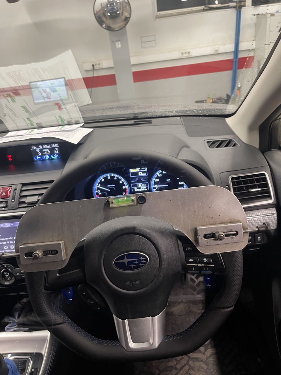 Замена амортизаторов. Пружинка в рейке. Задние колодки — Subaru Levorg ...