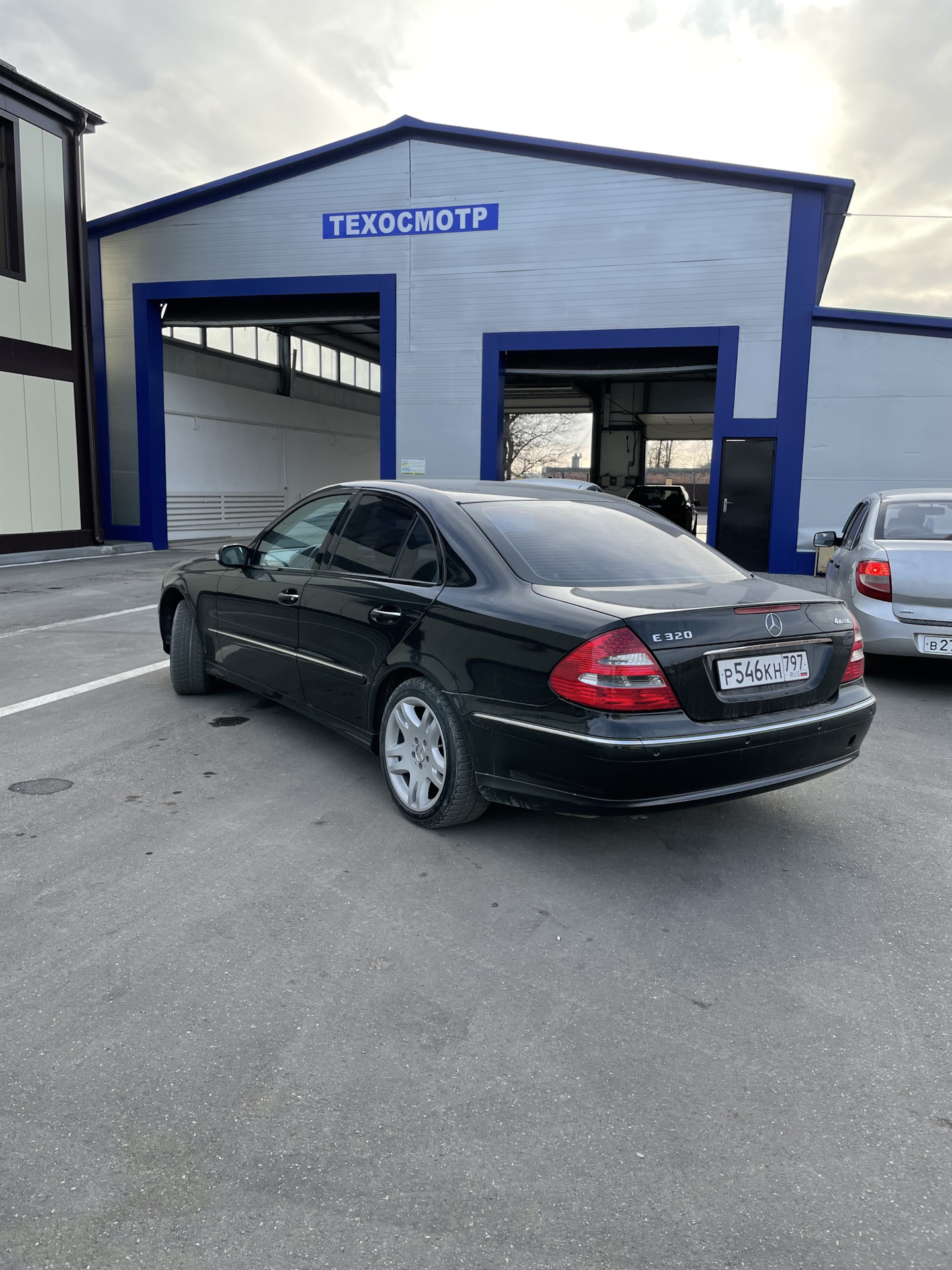 Теперь официально😎 — Mercedes-Benz E-class (W211), 3,2 л, 2003 года |  покупка машины | DRIVE2