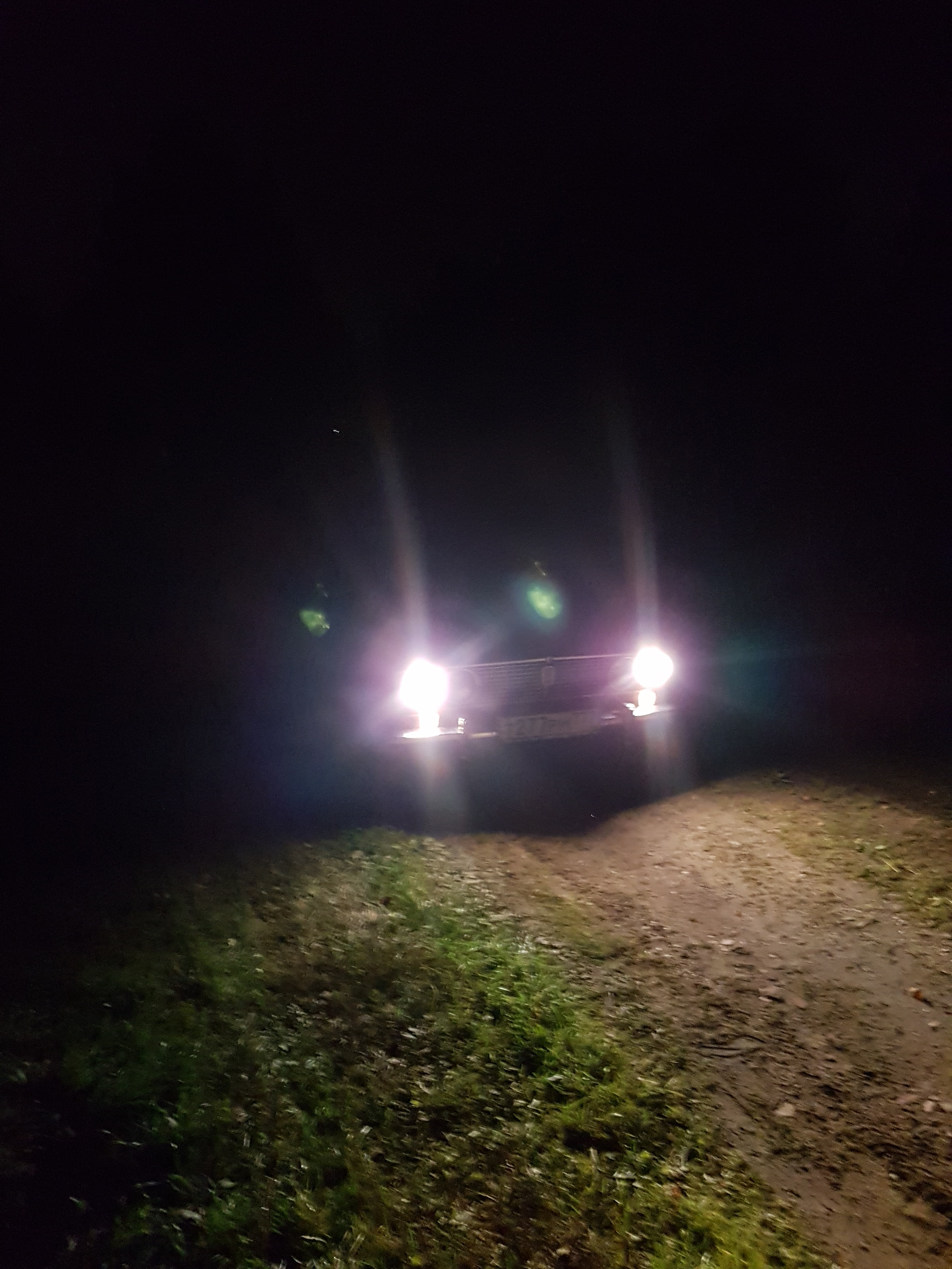 недели ночь. иллюзия луны. природа ночью. доброго вечера и спокойной ночи. недели ночь.