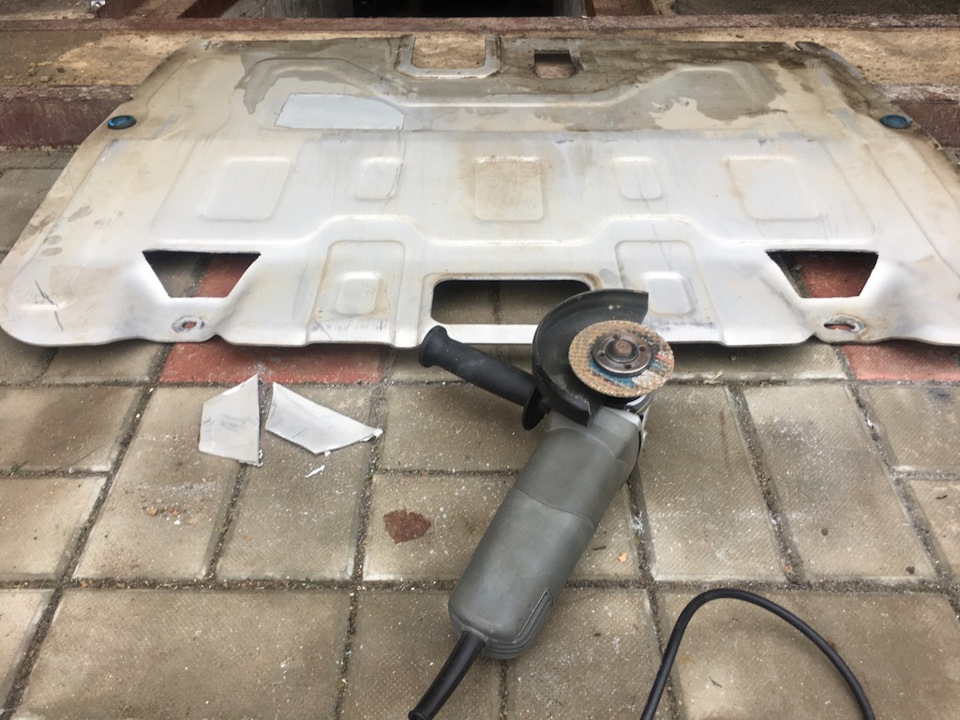 RCS Light рамка и перенос переднего номера — Mazda CX-7, 2,3 л