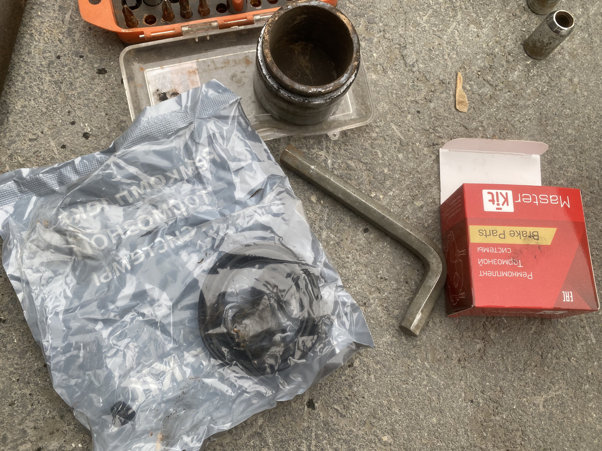 Ремкомплект для суппортов — Toyota Chaser (100), 2 л, 1998 года ...