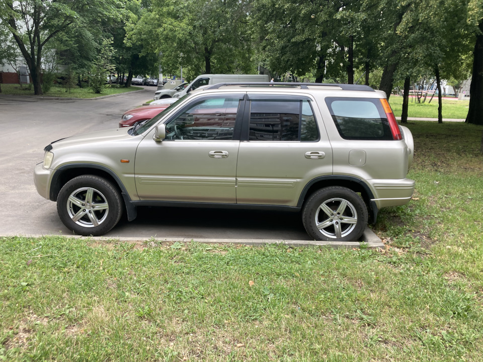 Врет спидометр а значит надо поставить правильные колеса — Honda CR-V ...