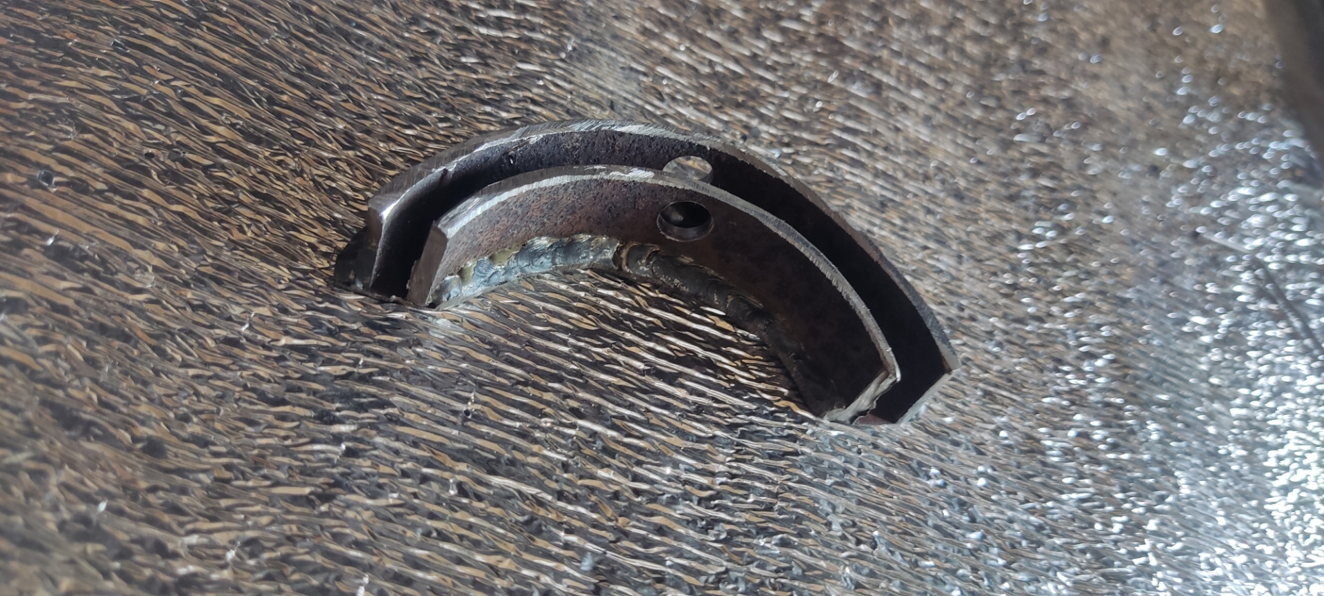 Установка троса ручника — Lada 210740, 1,6 л, 2008 года | своими руками ...