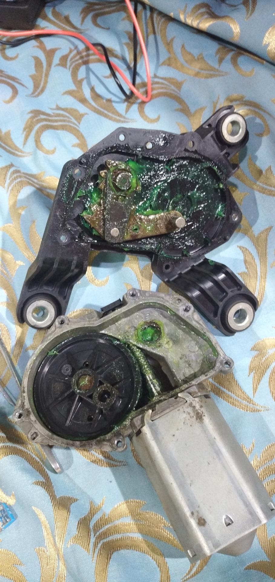 2. Ремонт заднего стеклоочистителя. — Opel Zafira B, 1,9 л, 2007 года ...