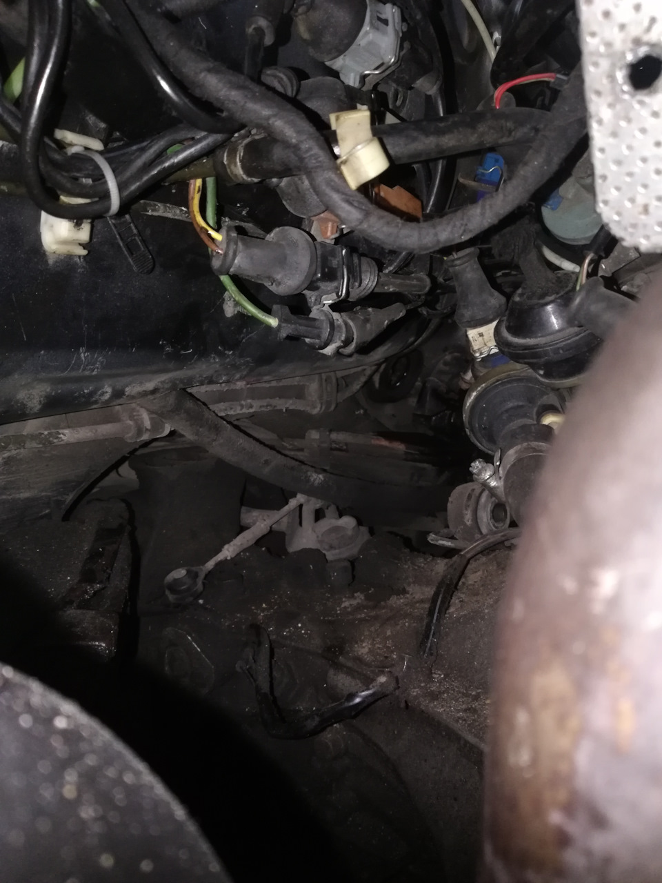 Рулевая рейка. Снятие. — Audi 200 (20v), 2,2 л., 1990 года | поломка ...