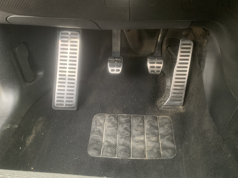 Замена педалей и ручки кпп — SEAT Toledo (3G), 1,6 л, 2008 года ...