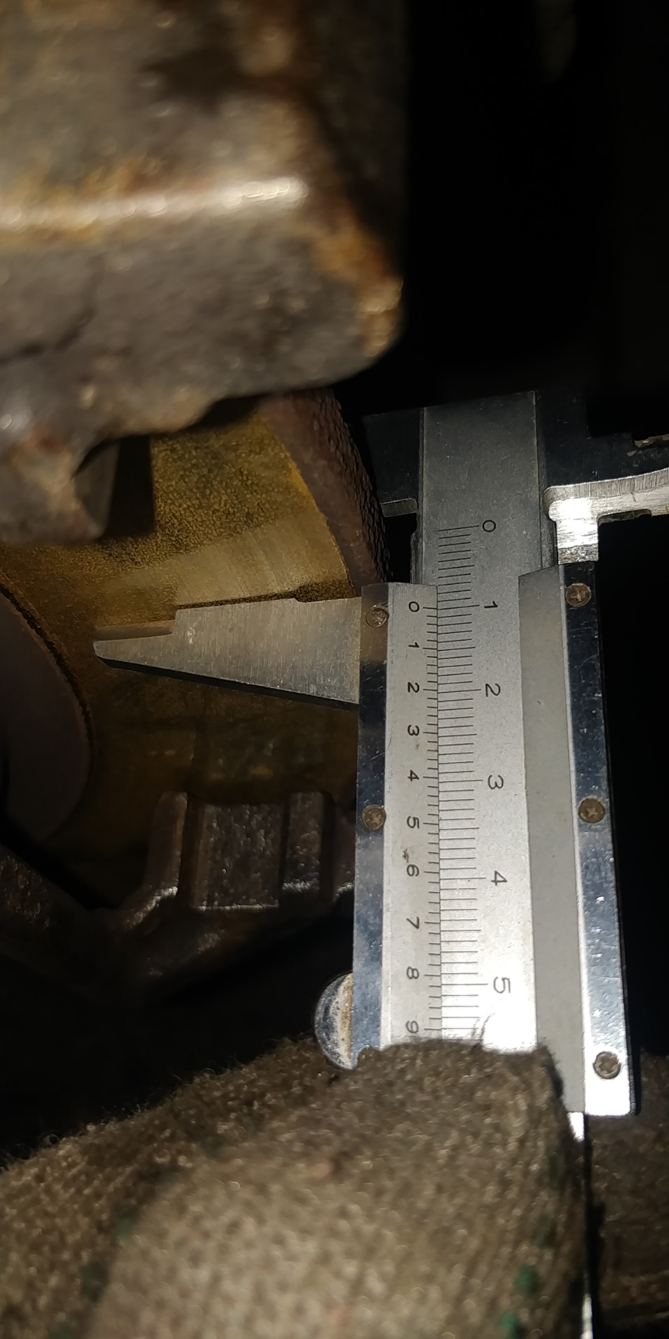 Скрежет и вой при торможении — оказалось кончались задние колодки ...