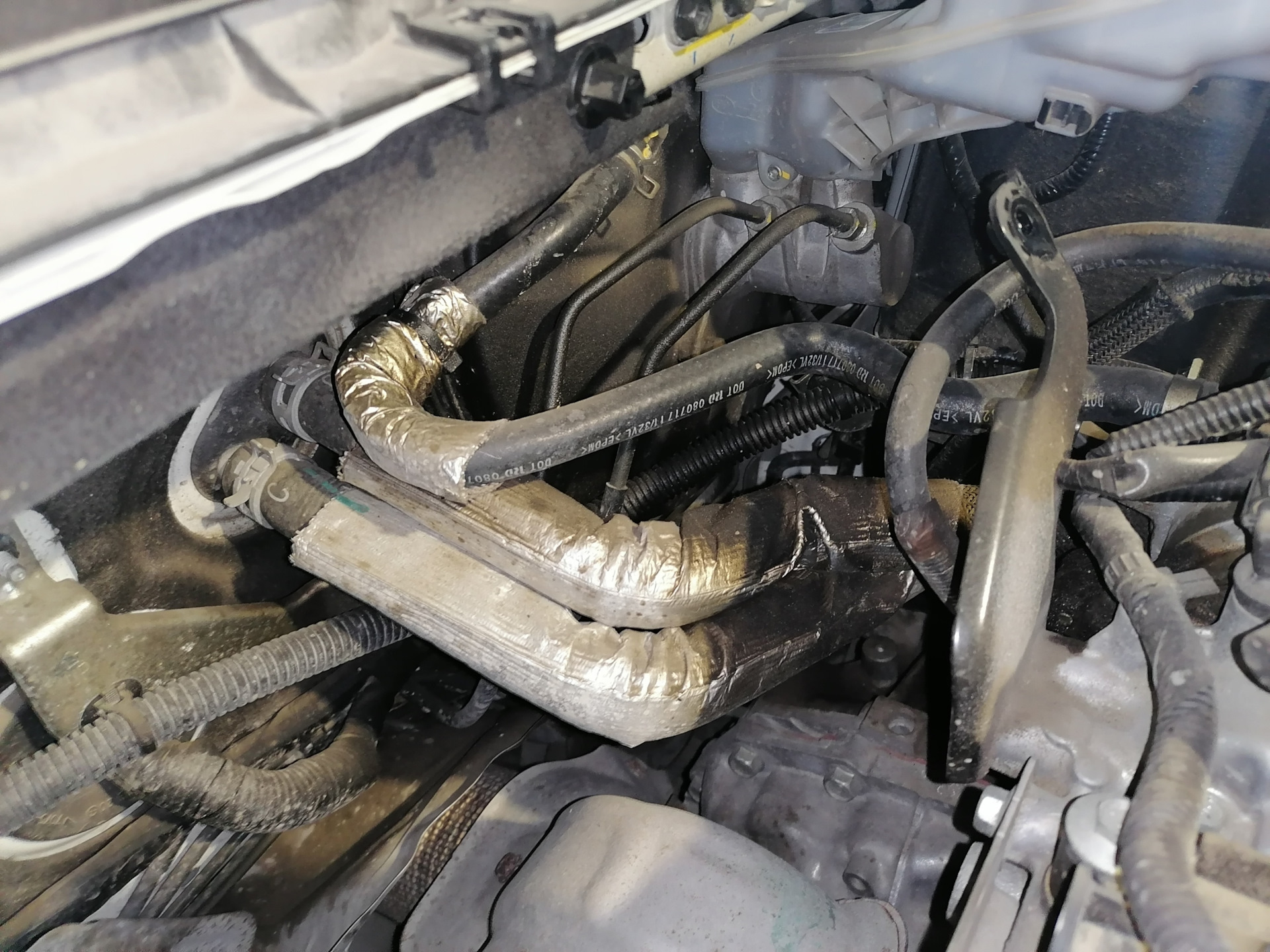 Патрубок вакуумного усилителя тормозов / Vacuum brake booster pipe ...