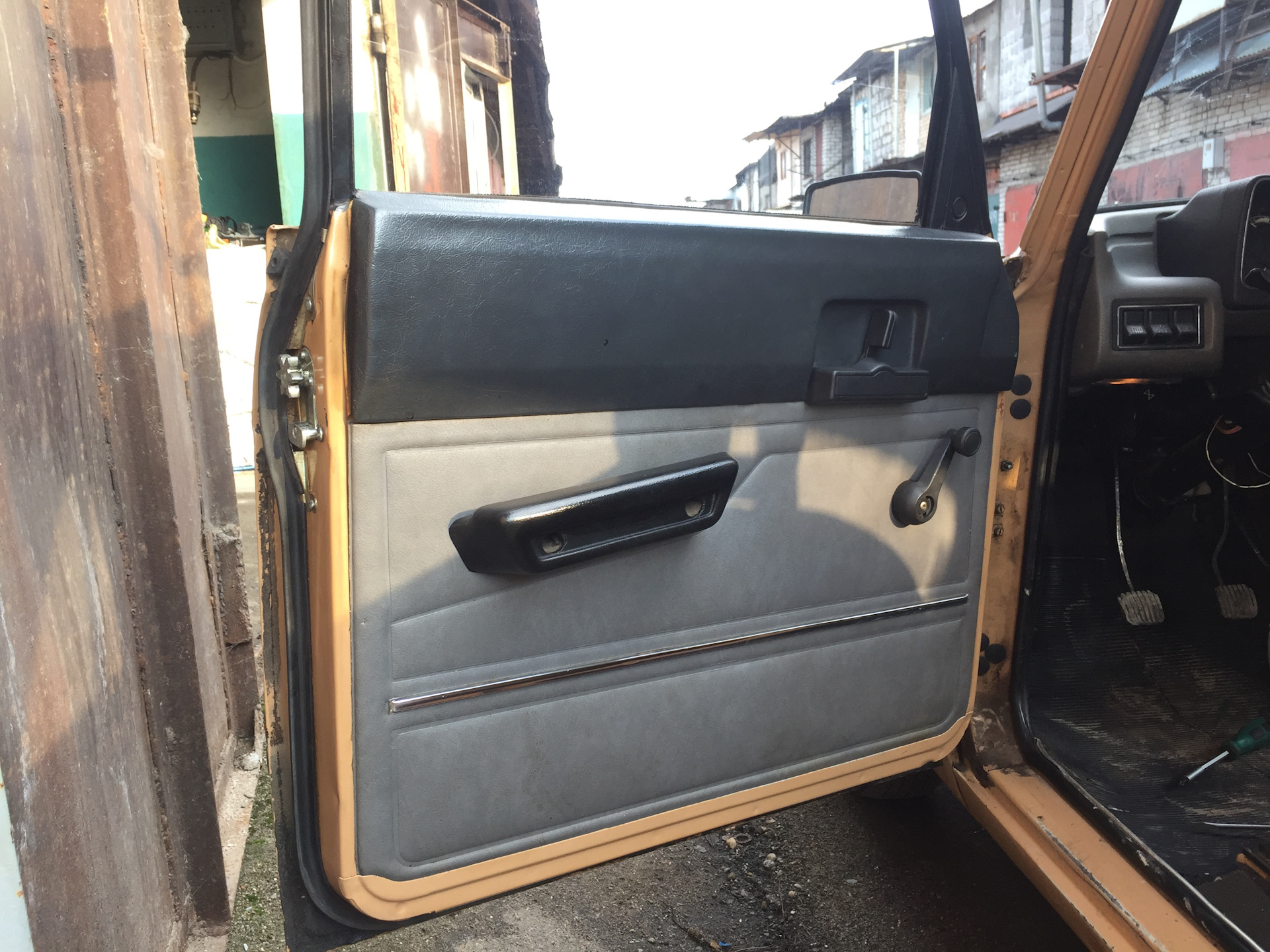 "Карты с ковром", и немного "ПТУшного ремнота" - Москвич 2140 SL, 1,5 л, 1986 го