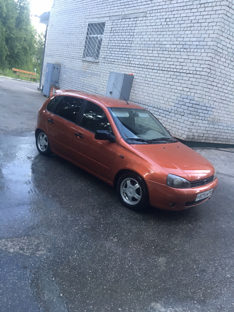 Музыка и стойки -90 — Lada Калина хэтчбек, 1,6 л, 2006 года | автозвук |  DRIVE2