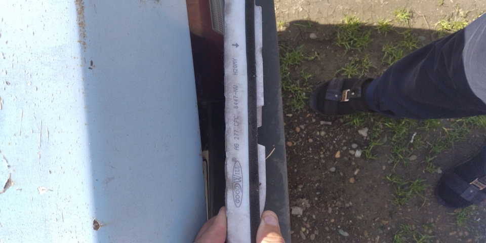 Замена салонного фильтра! — Peugeot 408, 1,6 л, 2012 года | плановое ТО ...