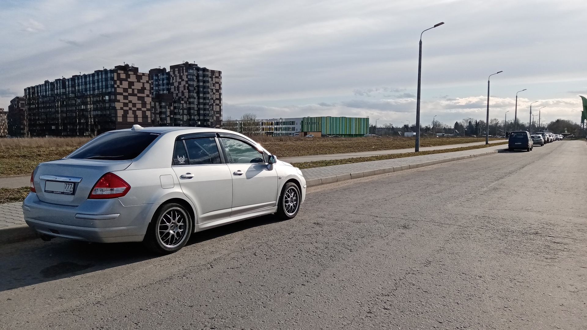 Nissan Tiida (1G) 1.6 бензиновый 2010 | ๑۩Samurai`s soul (魂の侍)۩๑ на DRIVE2