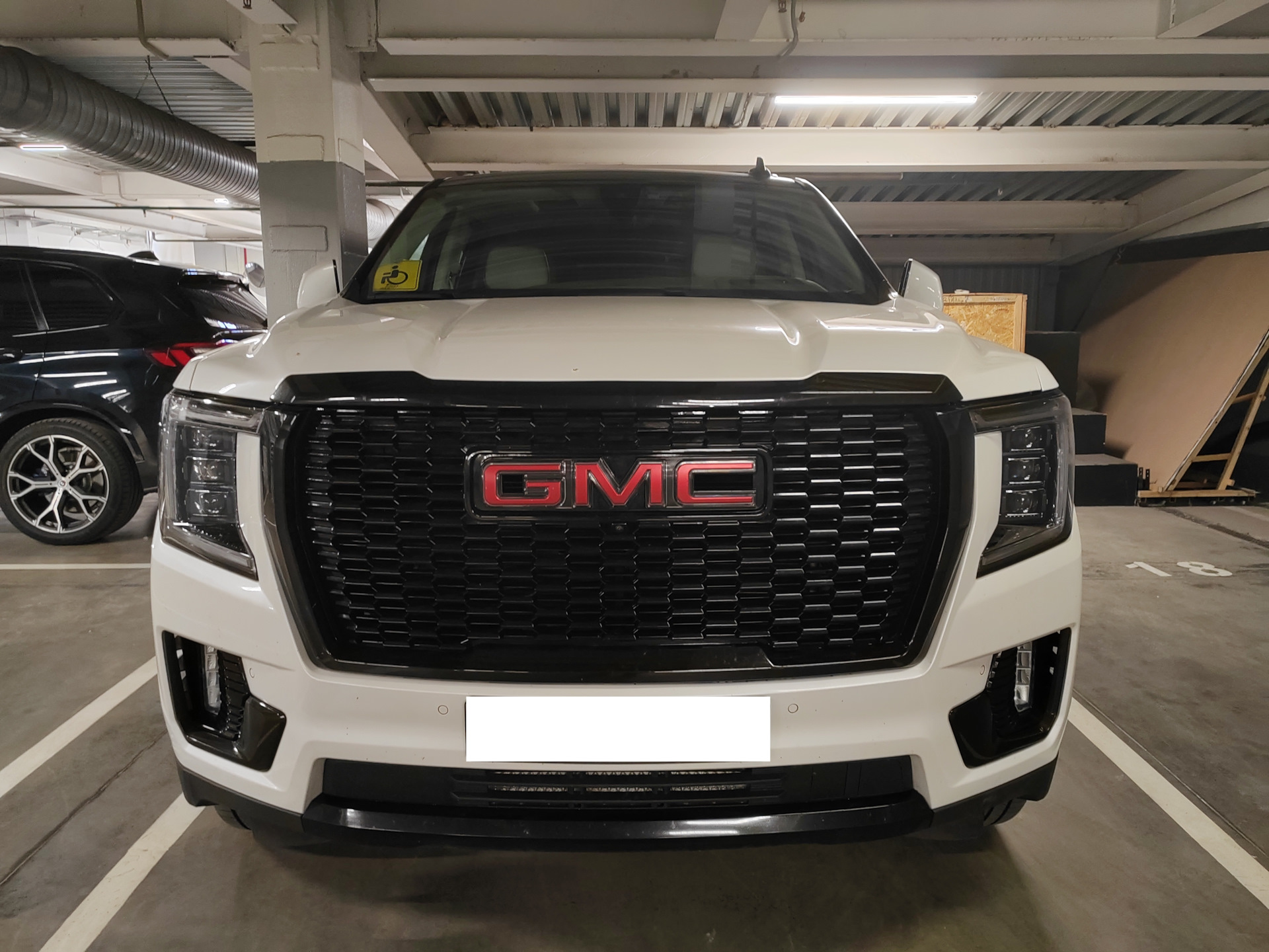 Небольшая поездка в Гомель, и тест ближнего света — GMC Yukon (5G), 6,2 л,  2022 года | путешествие | DRIVE2