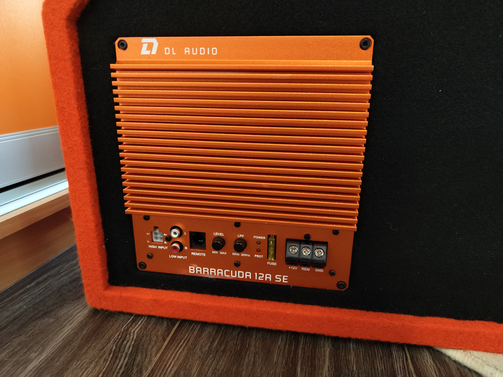 Установка активного сабвуфера Dl Audio Barracuda 12A SE в Omoda C5 ...