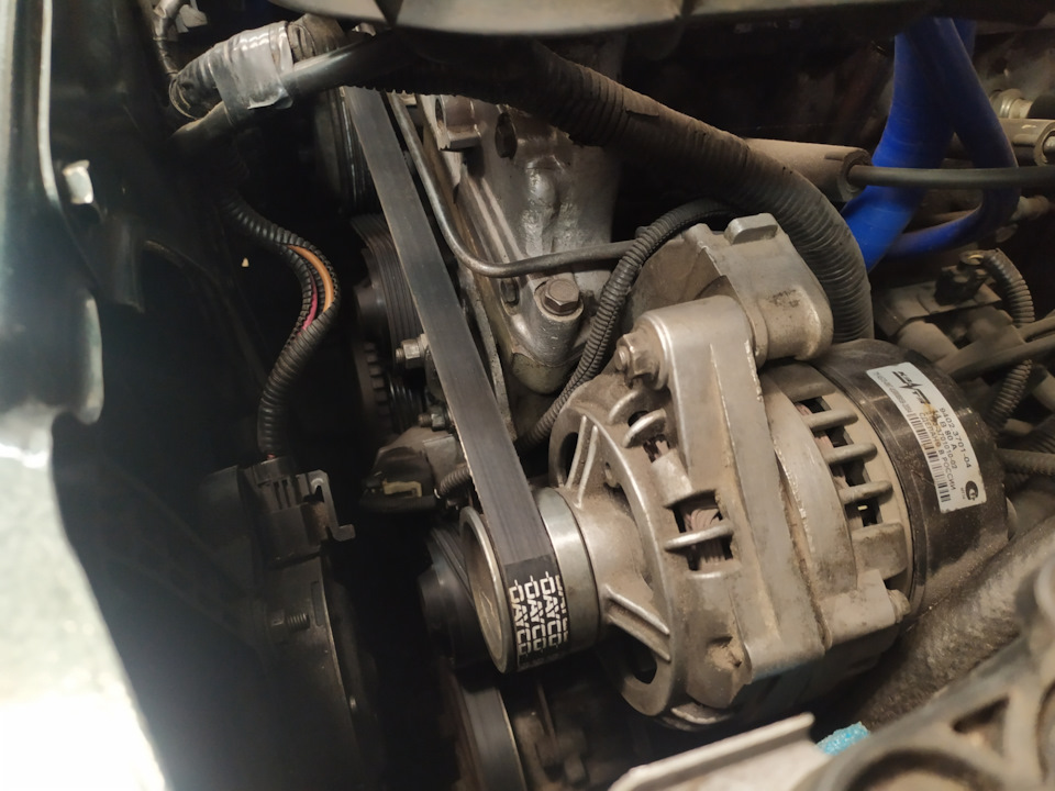 Новенький, мягонький. — Chevrolet Niva GLX