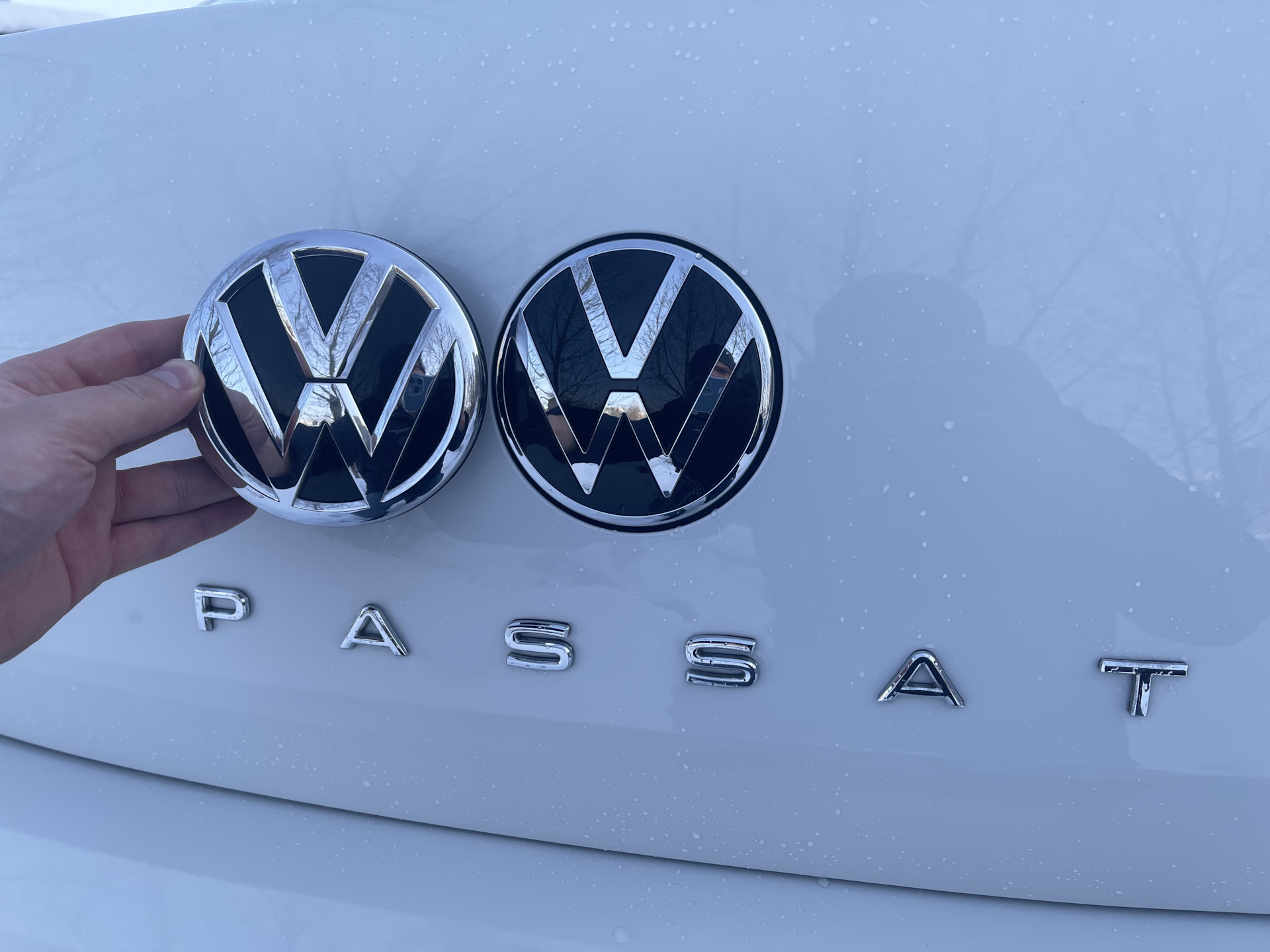 Светящаяся эмблема фольксваген. Новый значок Volkswagen.Passat. Чанган эмблема колеса. Выглядит логотип ММДММ.