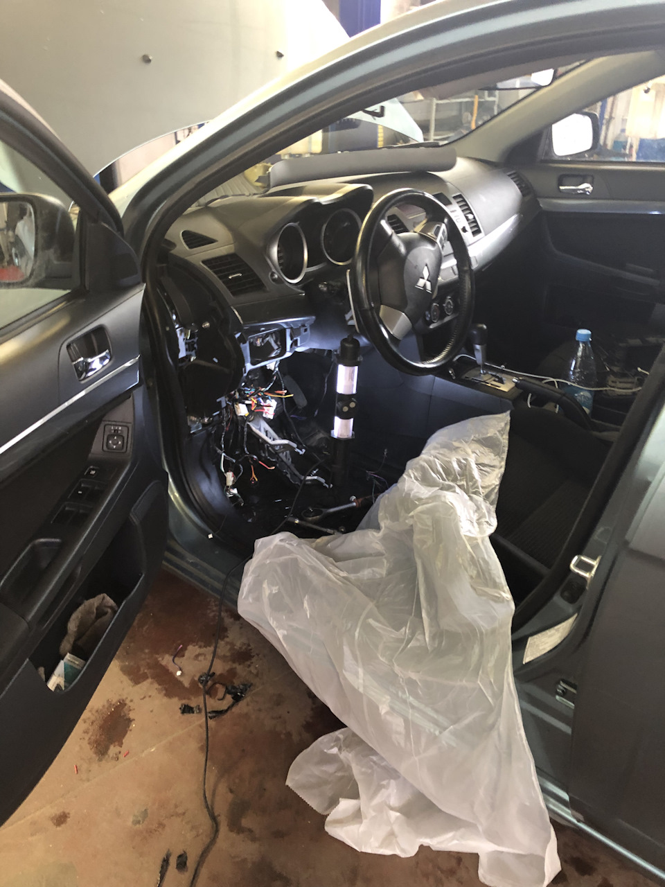 Ставим Сигнализацию StarLine A93 — Mitsubishi Lancer X, 1,8 л, 2008 ...