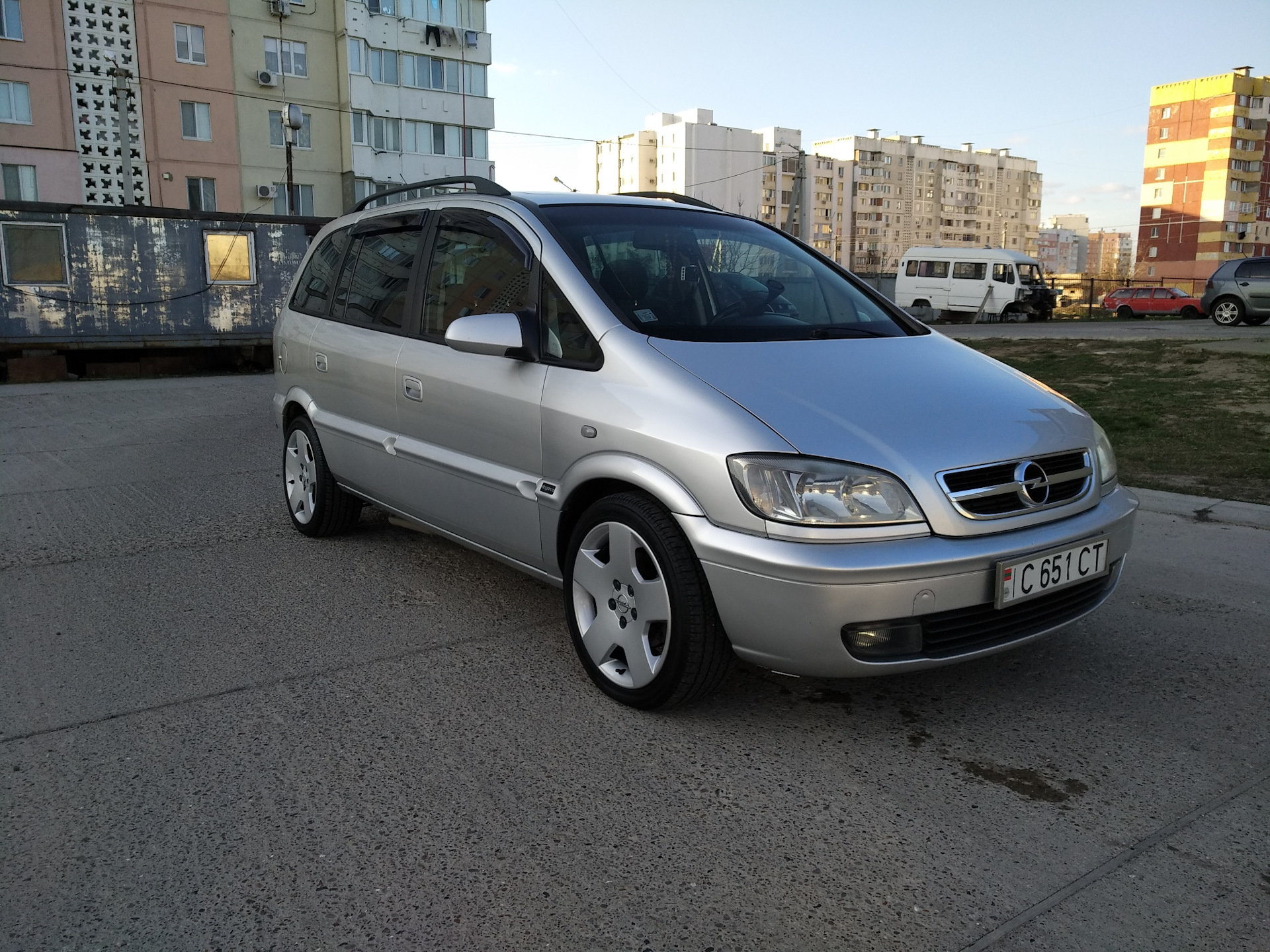Opel zafira 2004. Опель Зафира 2004. Opel Zafira 1. Опель Зафира 2004г.
