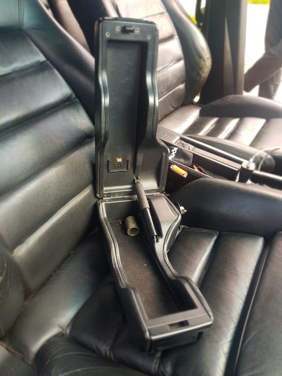 Подлокотник на Аudi A6 — Audi A6 (C4), 2,6 л, 1995 года | аксессуары ...