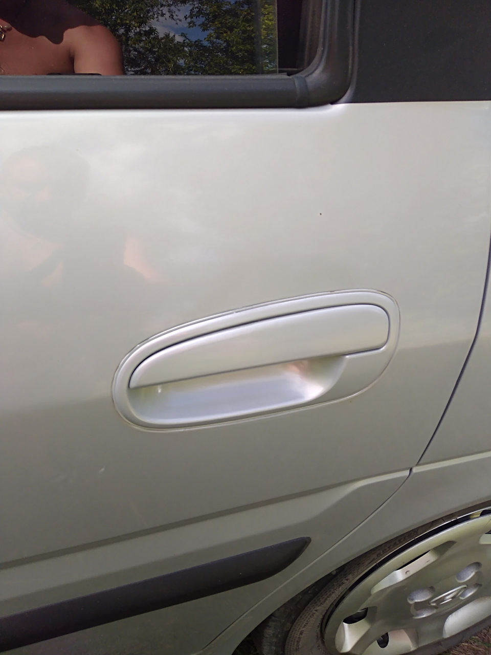 Покрасил ручки дверей — Hyundai Matrix, 1,8 л, 2005 года | кузовной ...