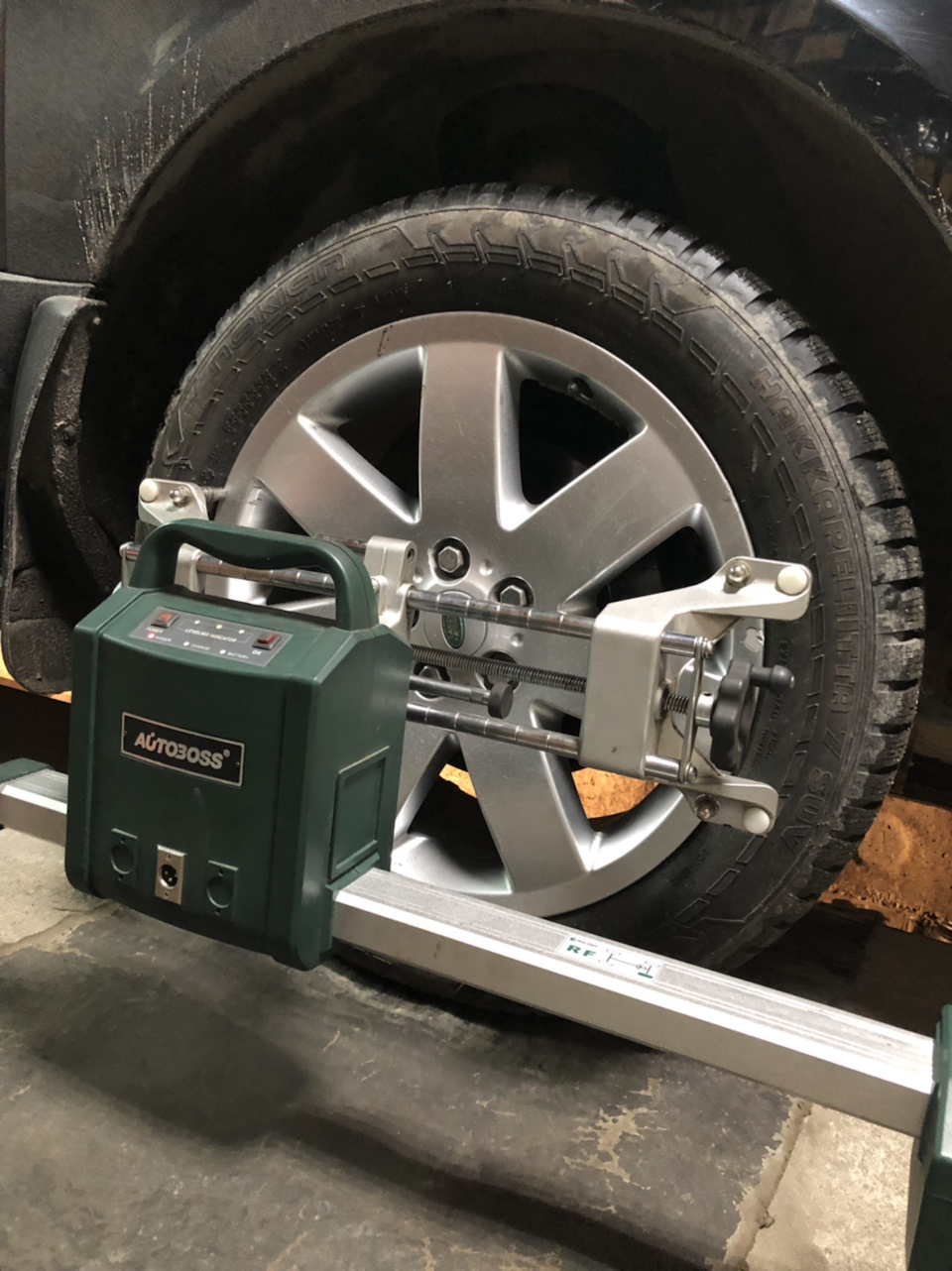 Сход развал и расход топлива — Land Rover Range Rover (3G), 4,4 л ...