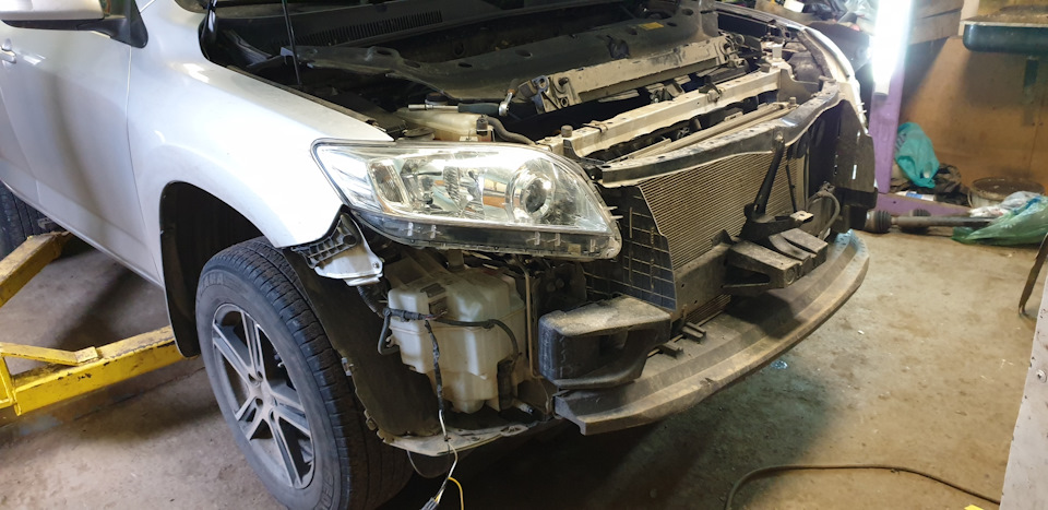 Фара для Toyota RAV4/VANGUARD ACA30, год: 2005 - 2012. OEM запчасти - Мегазип (р