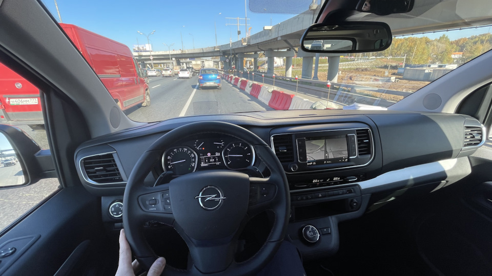 Opel Zafira Life Семейный сарай