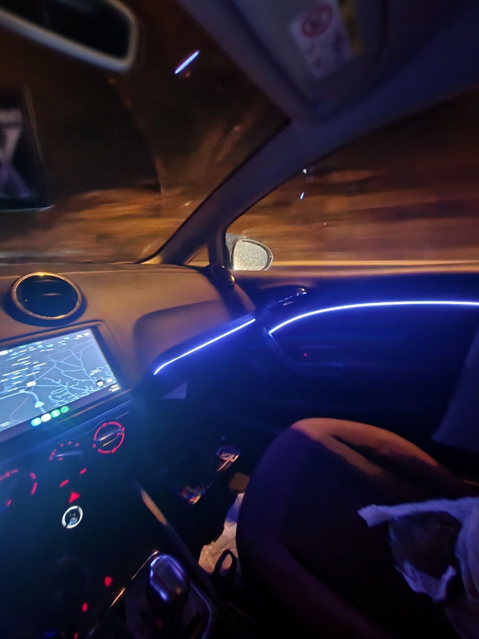 Атмосферная подсветка салона — SEAT Ibiza (6J), 1 л, 2016 года ...