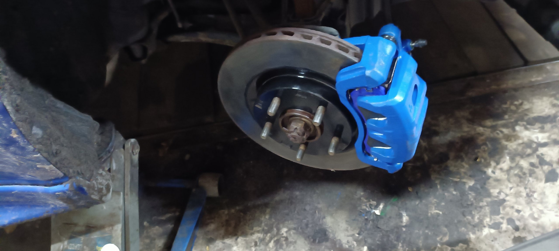 Установка увеличенных тормозов с аутлендера XL 294мм на перед и от асх ...