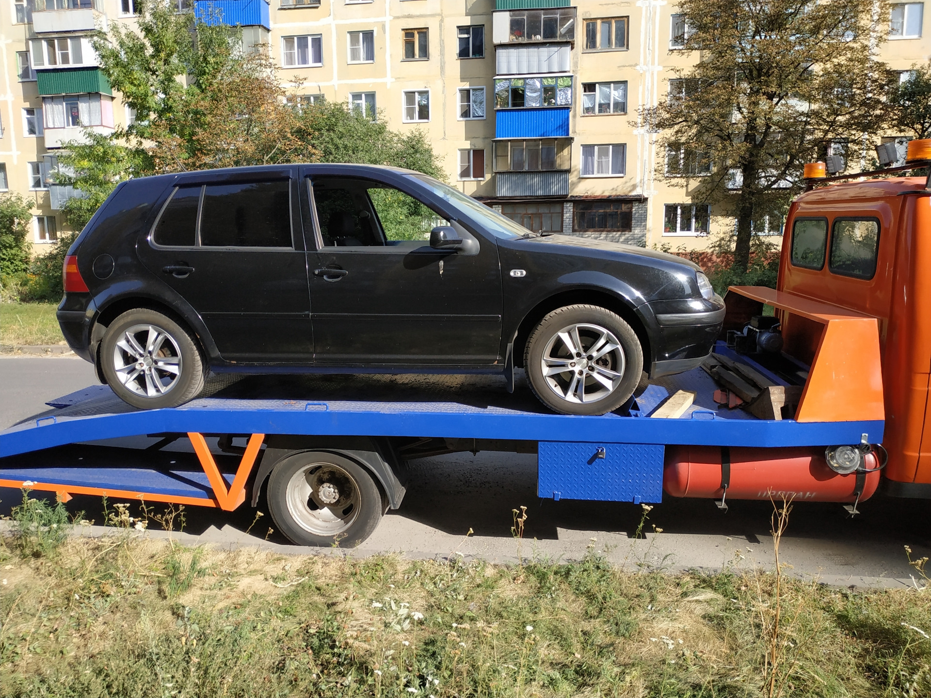 Не заводится — Volkswagen Golf Mk4, 2 л, 2002 года | поломка | DRIVE2