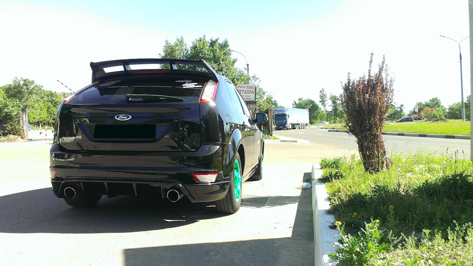 1 — Ford Focus Hatchback II