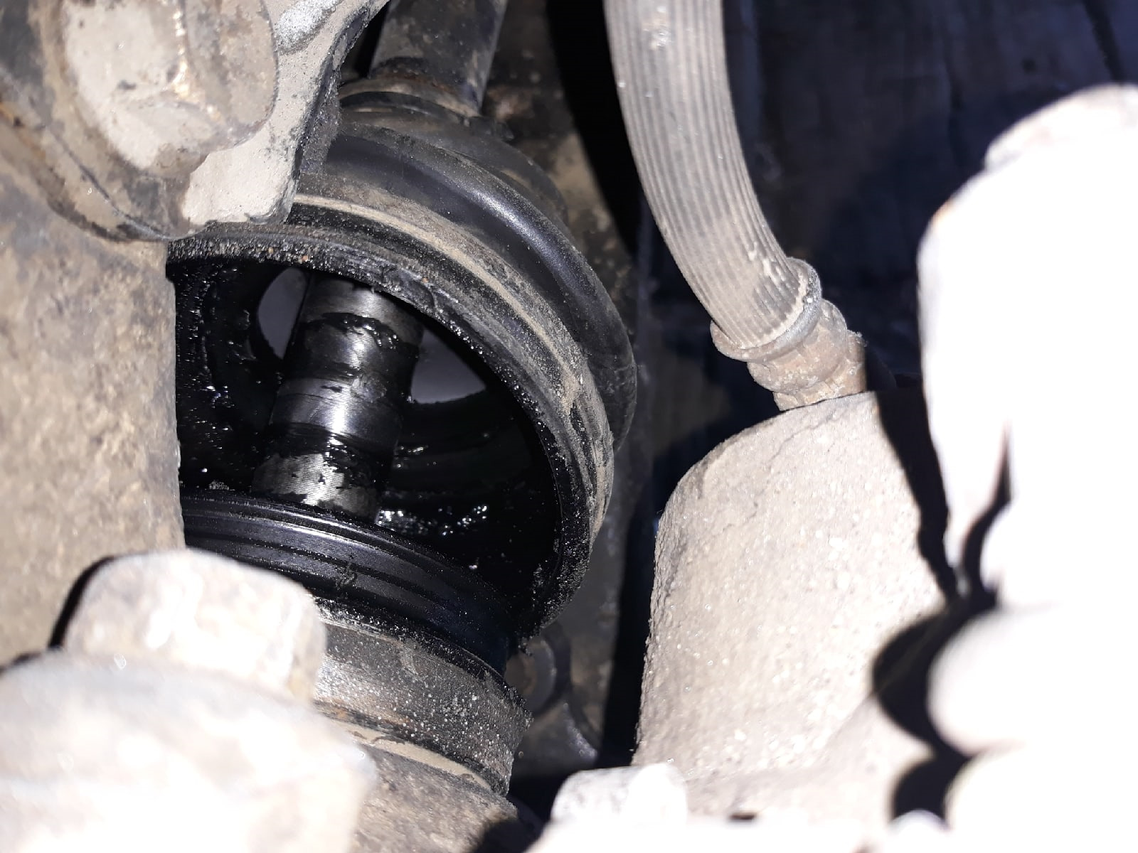 снять пыльник не снимая привод. пыльник заднего привода внутренний audi 100. пыльник шрус передний внутренний ховер н5 дизель. пыльник внутреннего шруса chevrolet lacetti. пыльник шруса 68 20.