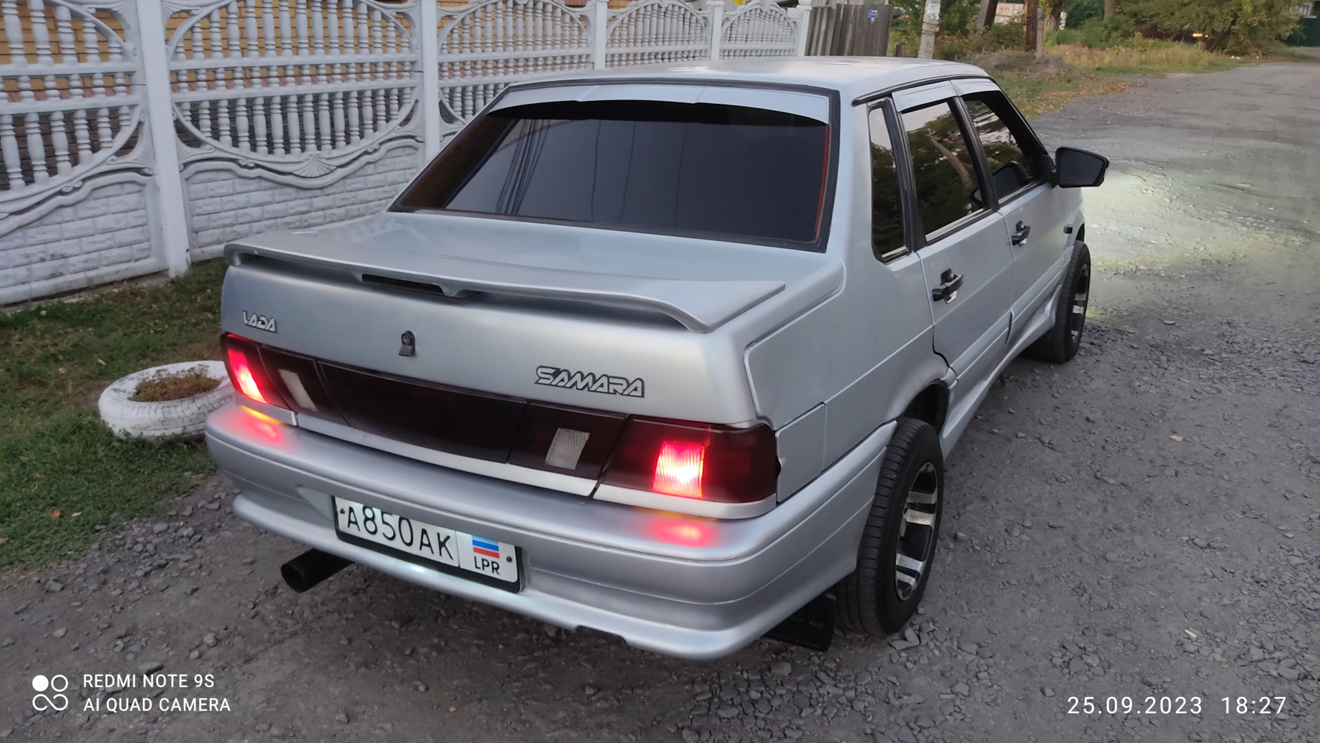 Lada 2115 1.5 бензиновый 2001 | 8v, 1.5i, 