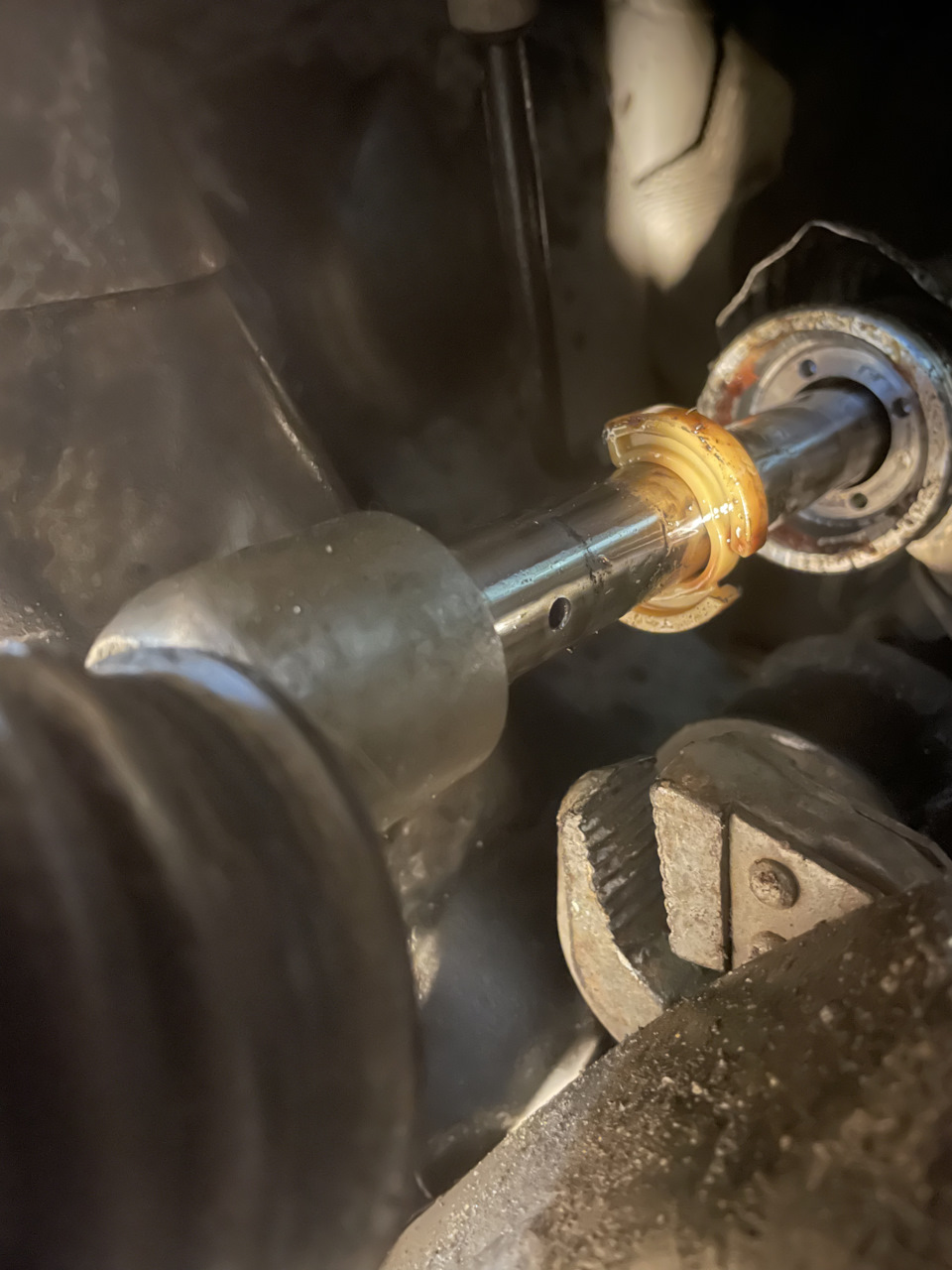 Устраняем стук в рулевой рейке — Ford Fusion, 1,6 л, 2008 года | визит ...