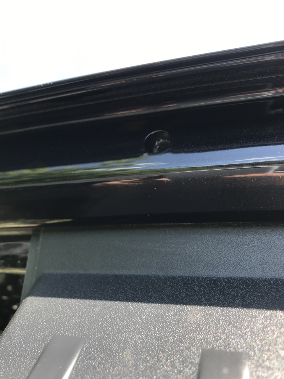 Замена дренажной трубки задней камеры — Volkswagen Passat Variant (B8 ...