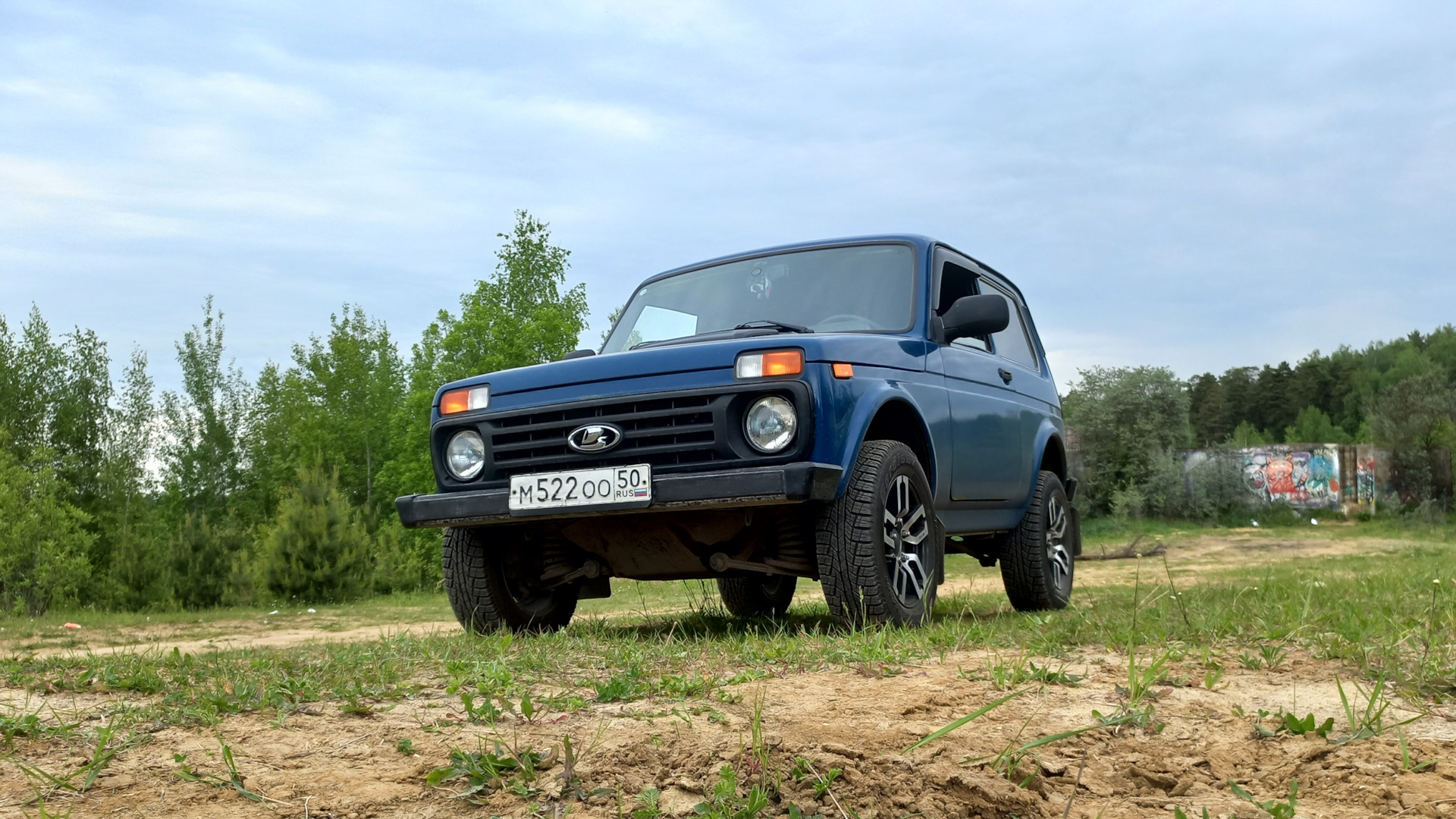 Lada 4x4 3D 1.7 бензиновый 2017 | 