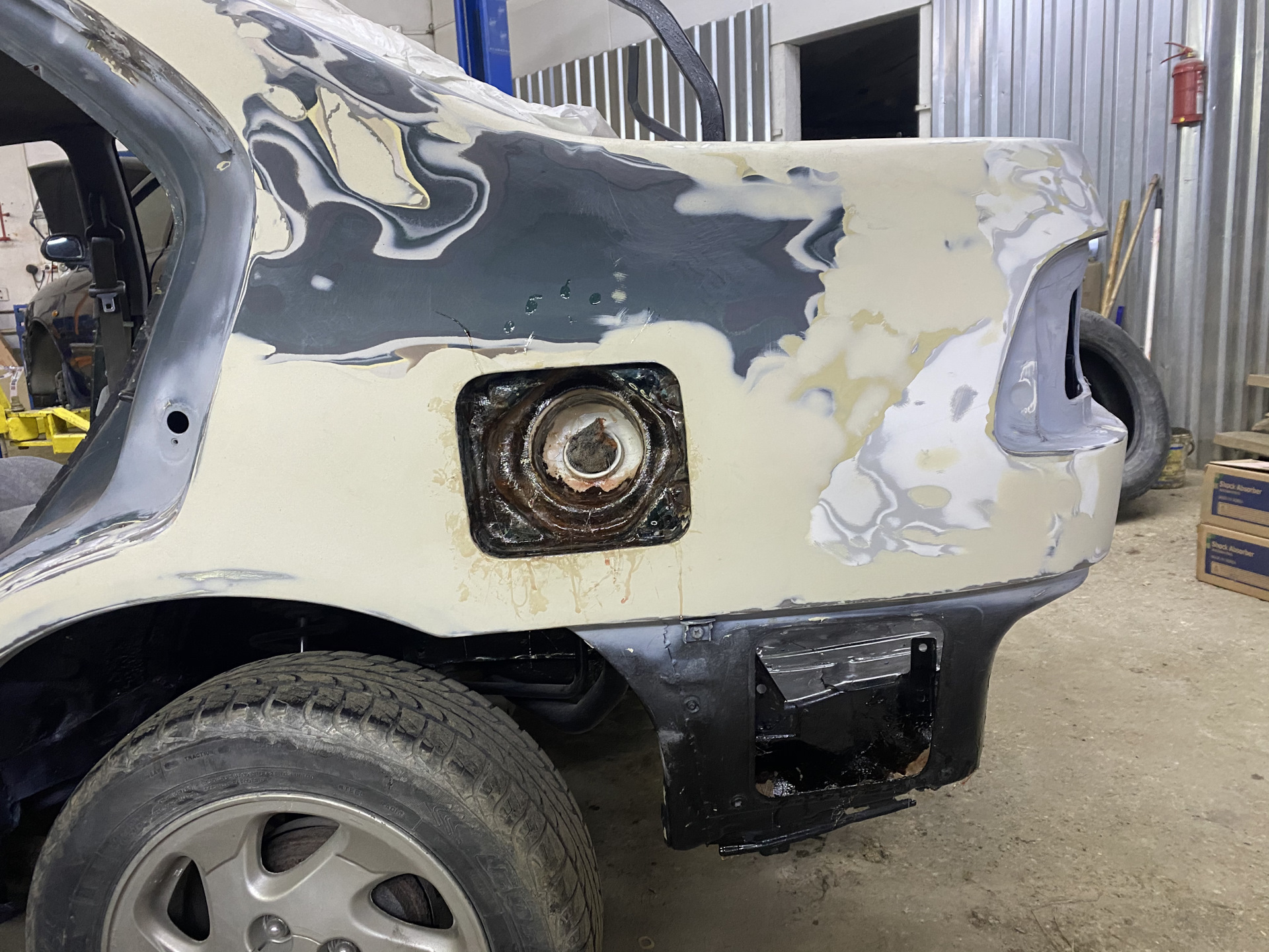 Ремонт кузова эпоксидной смолой и стеклотканью продолжается👨‍🔧 — Nissan ...