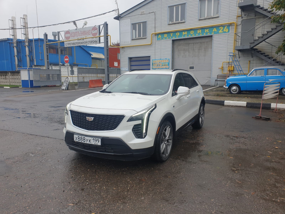 Фото в бортжурнале Cadillac XT4