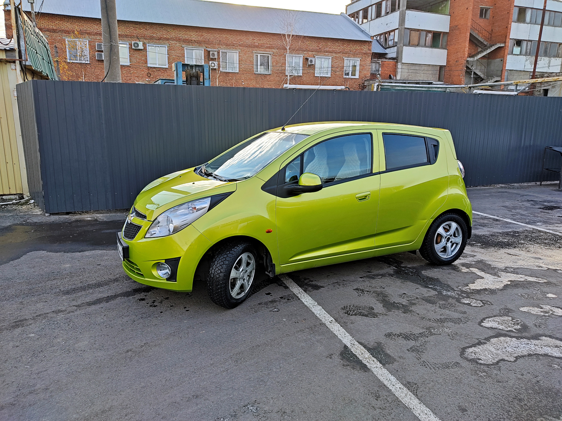 Chevrolet Spark m300