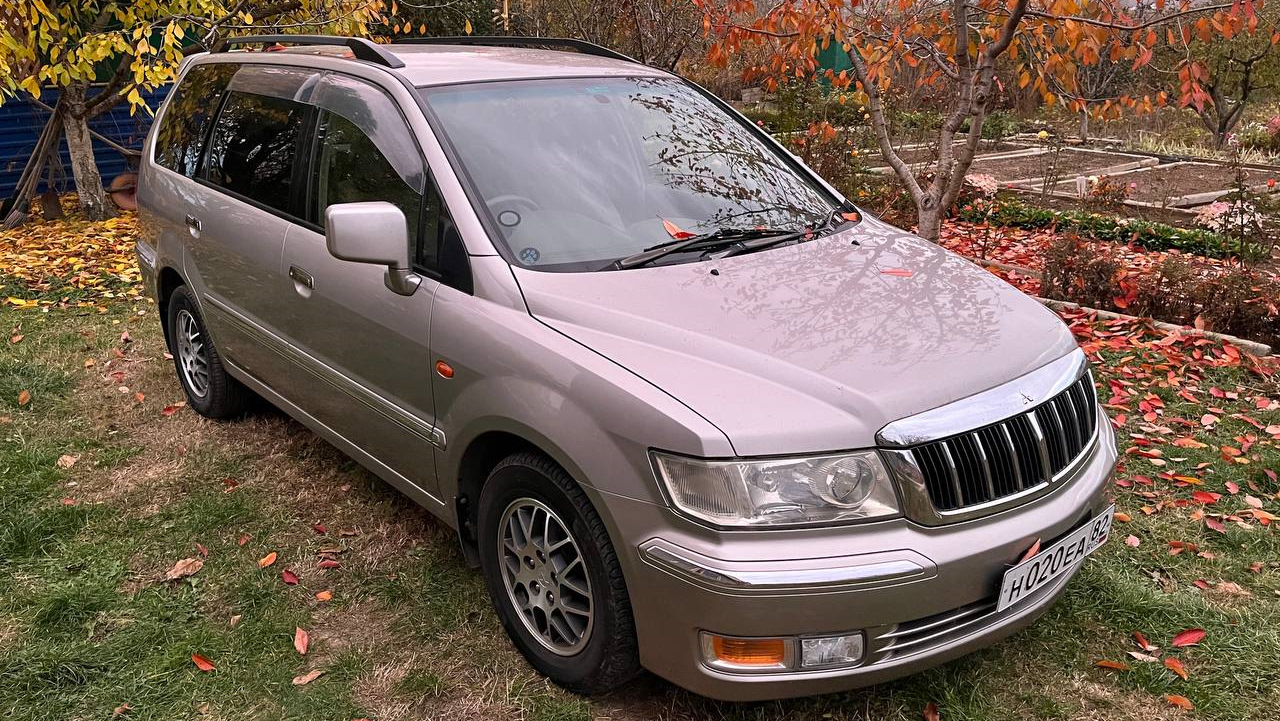 Mitsubishi Chariot (3G) 3.0 бензиновый 2001 | Grandis N96W на DRIVE2