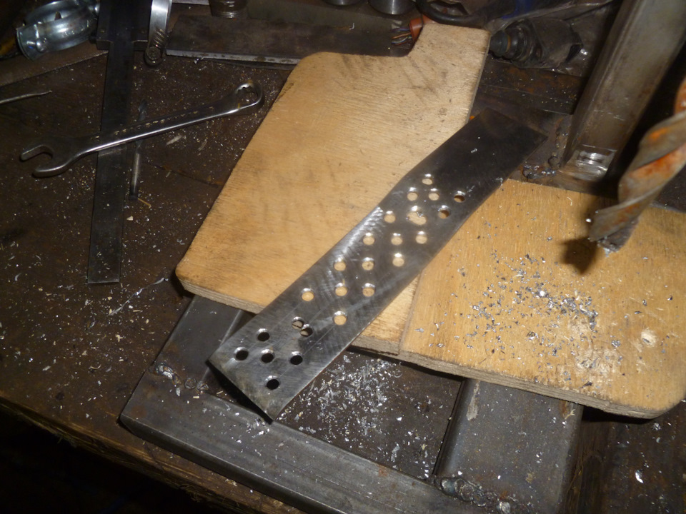 Готовая верхняя латка, осталось приводить и подогнать — Lada 2120 Надежда