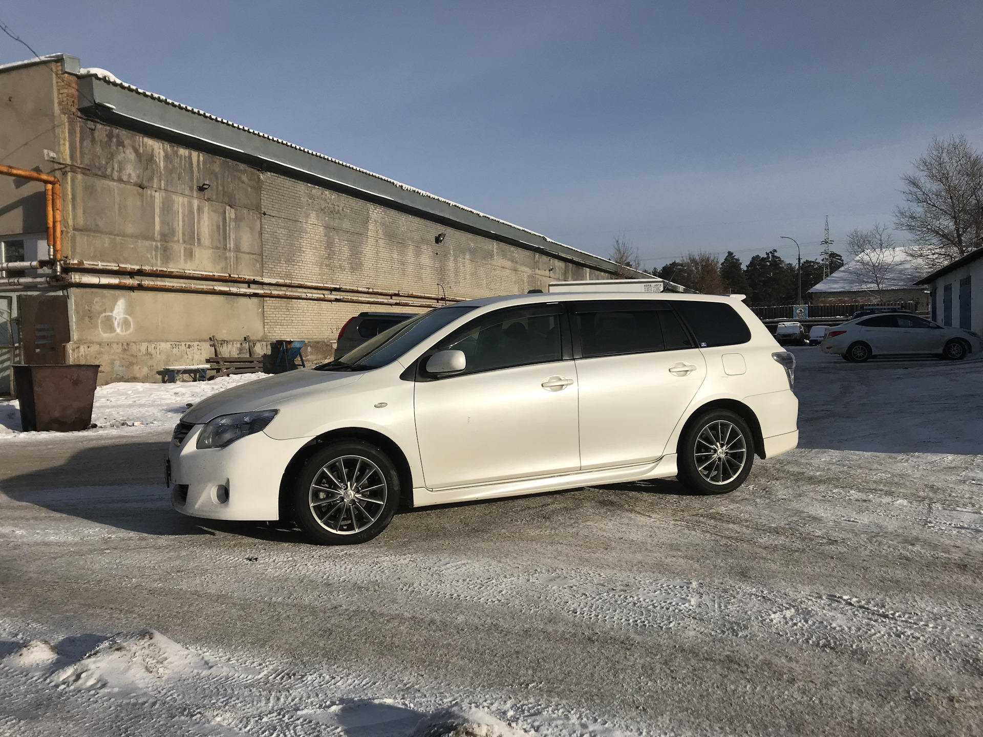 Toyota Fielder литье r16