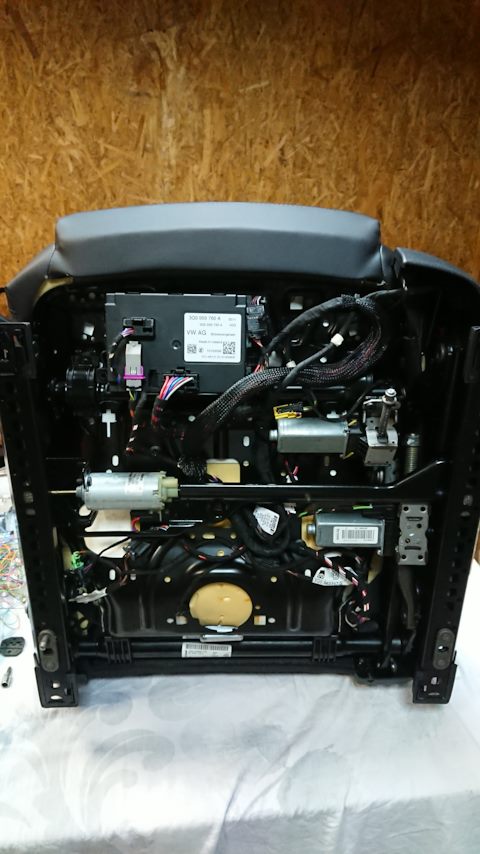 10103008 ЭЛЕКТРОДВИГАТЕЛЬ СТЕКЛООЧИСТИТЕЛЯ IRAN KHODRO | Запчасти на DRIVE2