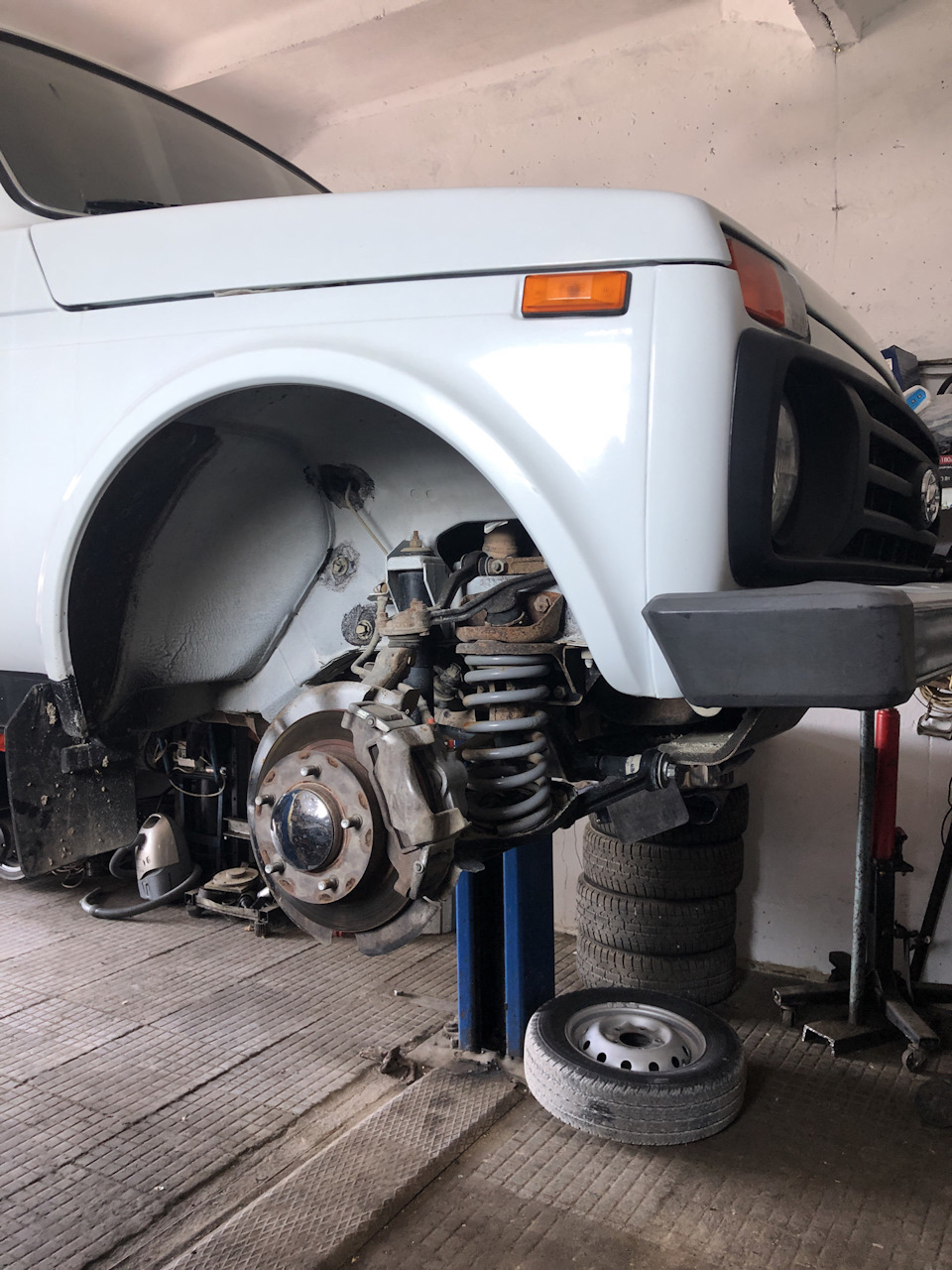 Замена подшипников в ступице — Lada 4x4 3D, 1,7 л, 2013 года | визит на ...