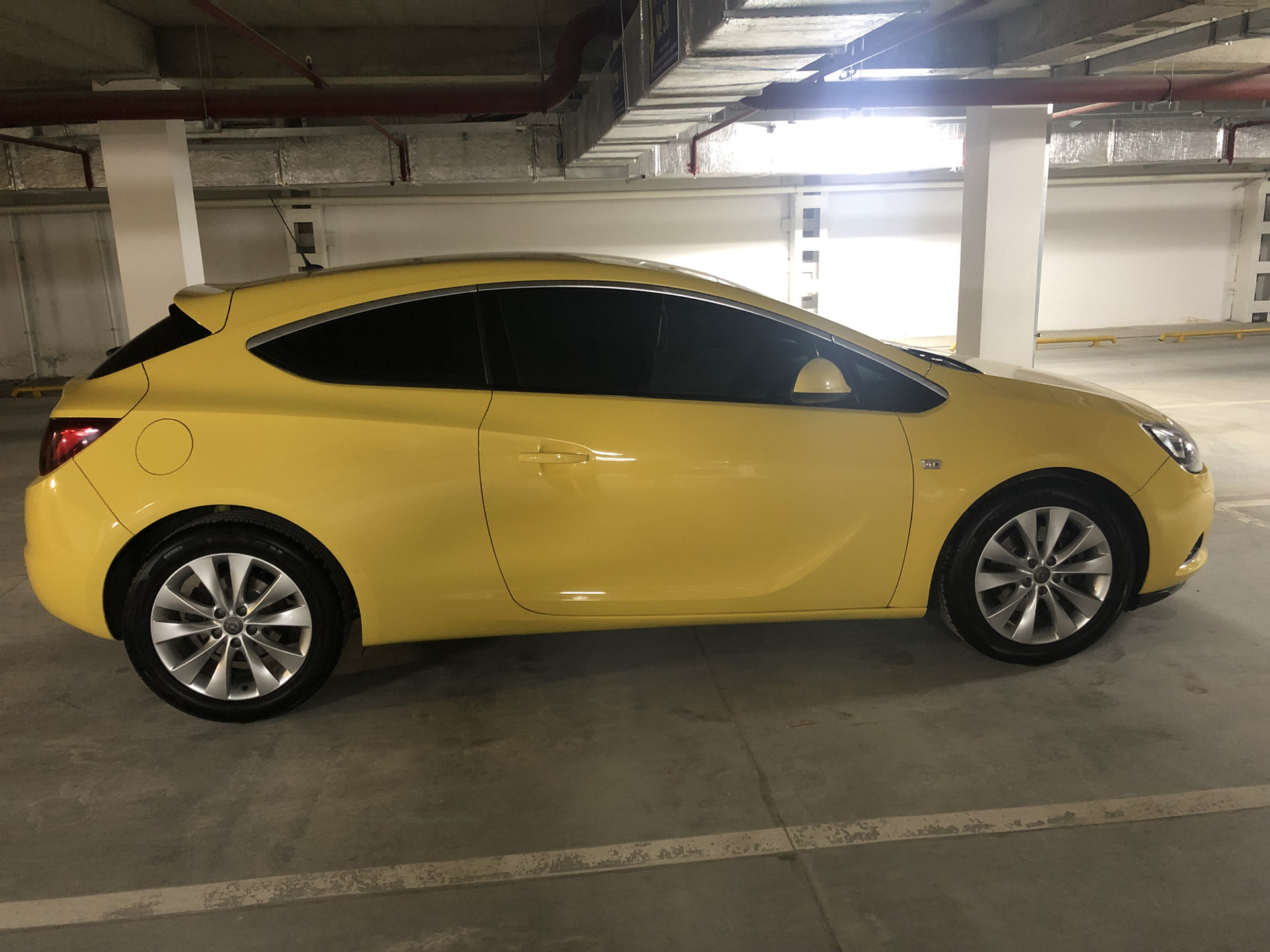 Opel Astra GTC drive2