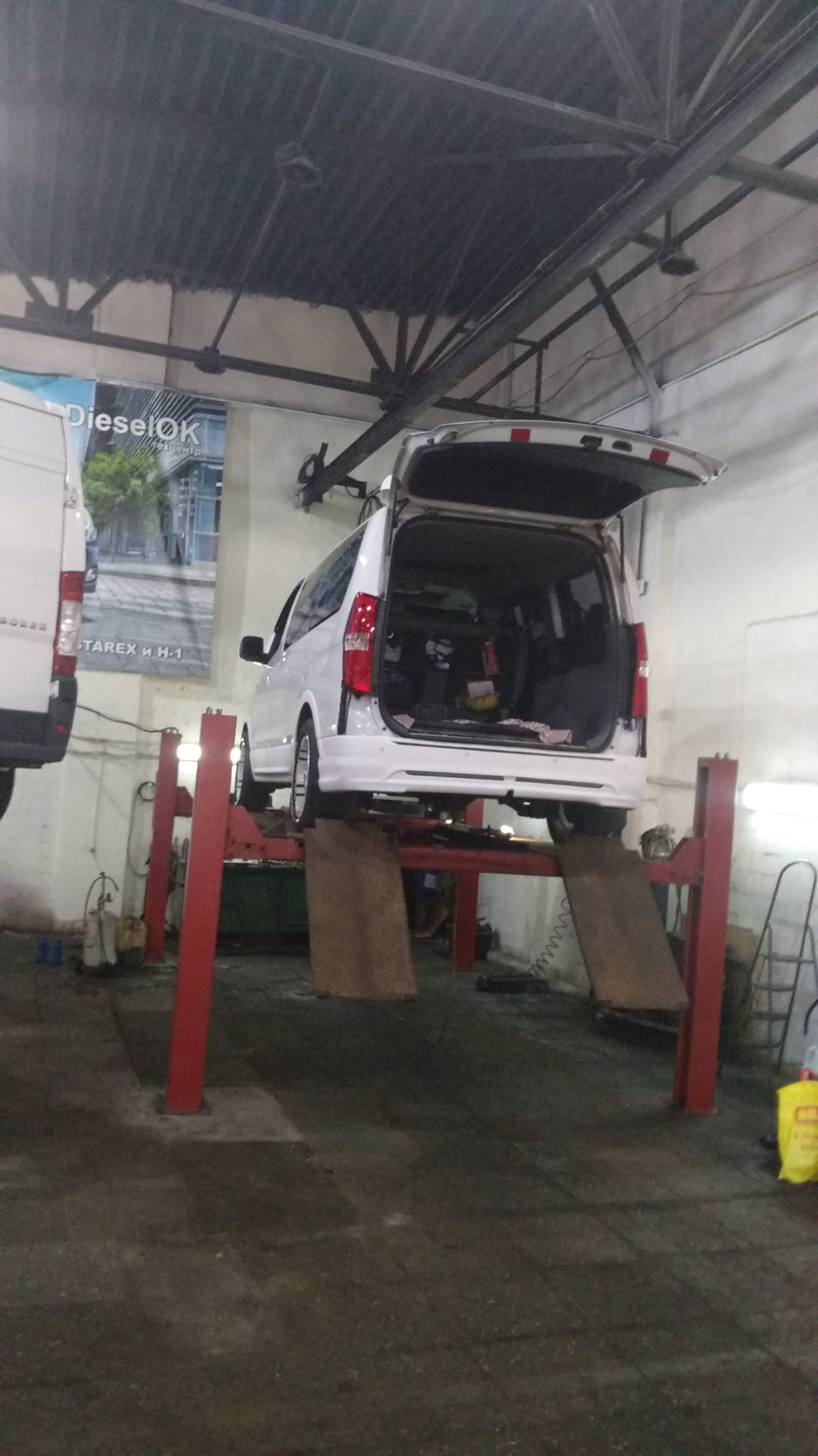 Фото в бортжурнале Hyundai Grand Starex