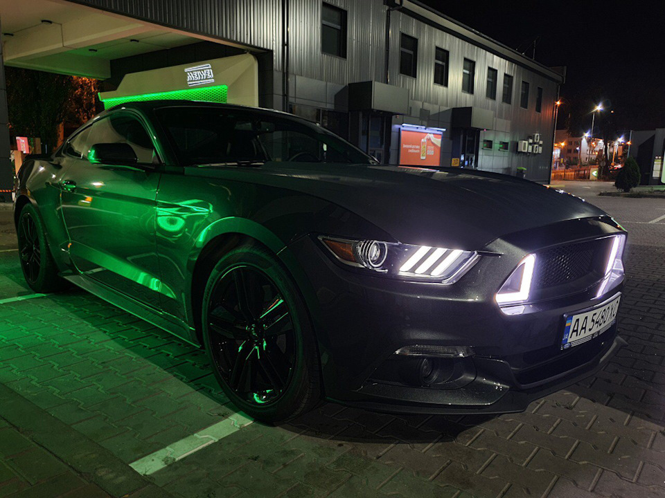 Фото в бортжурнале Ford Mustang (6G)