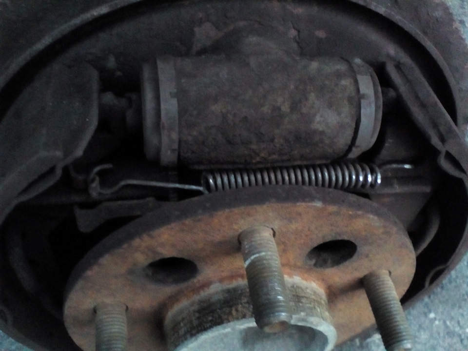 Шум в задних тормозах — Pontiac Trans Sport, 2,3 л, 1994 года | своими ...