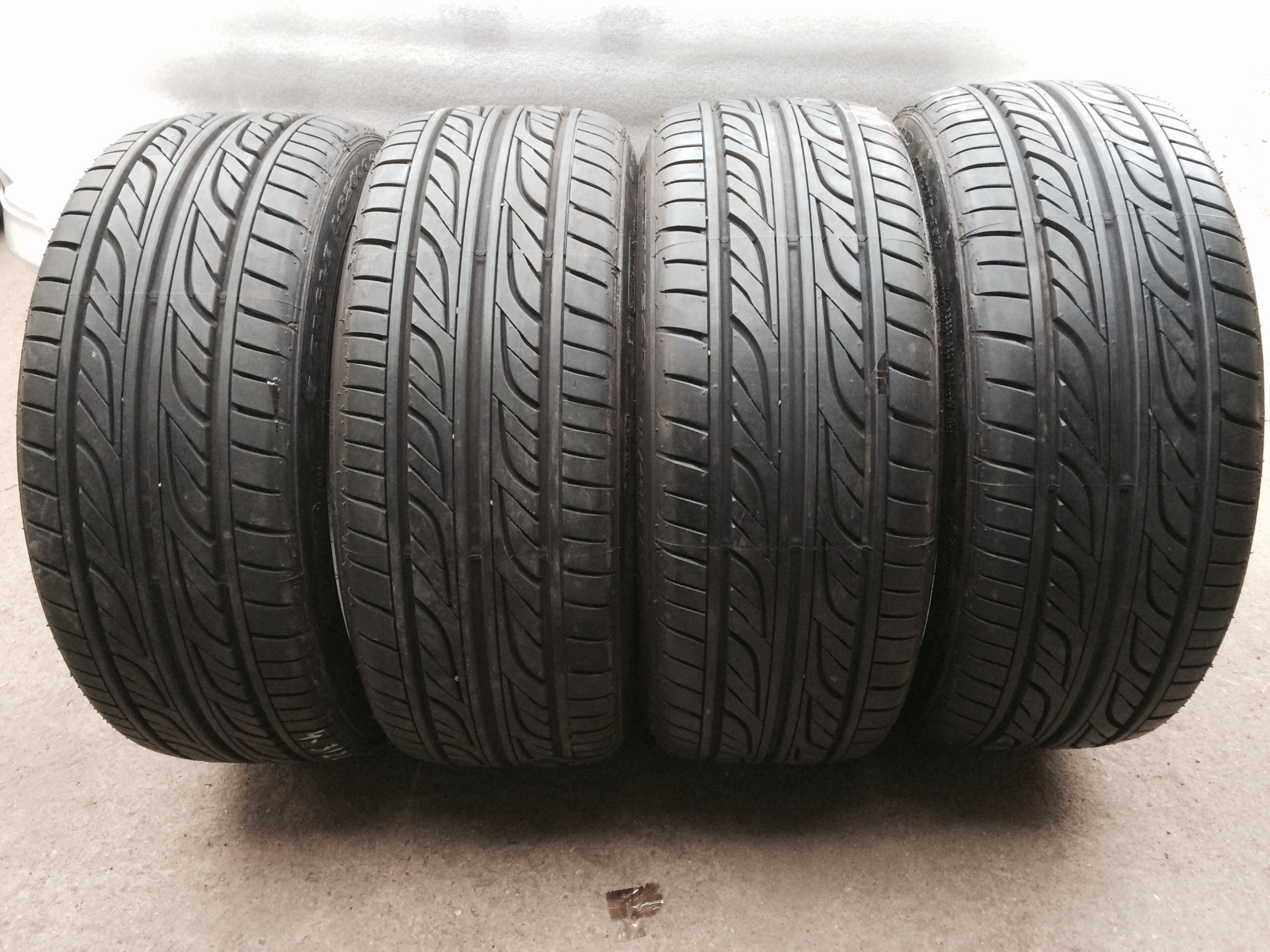 Goodyear 215 50 r17